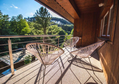 Apartmán v patře - balkon s posezením